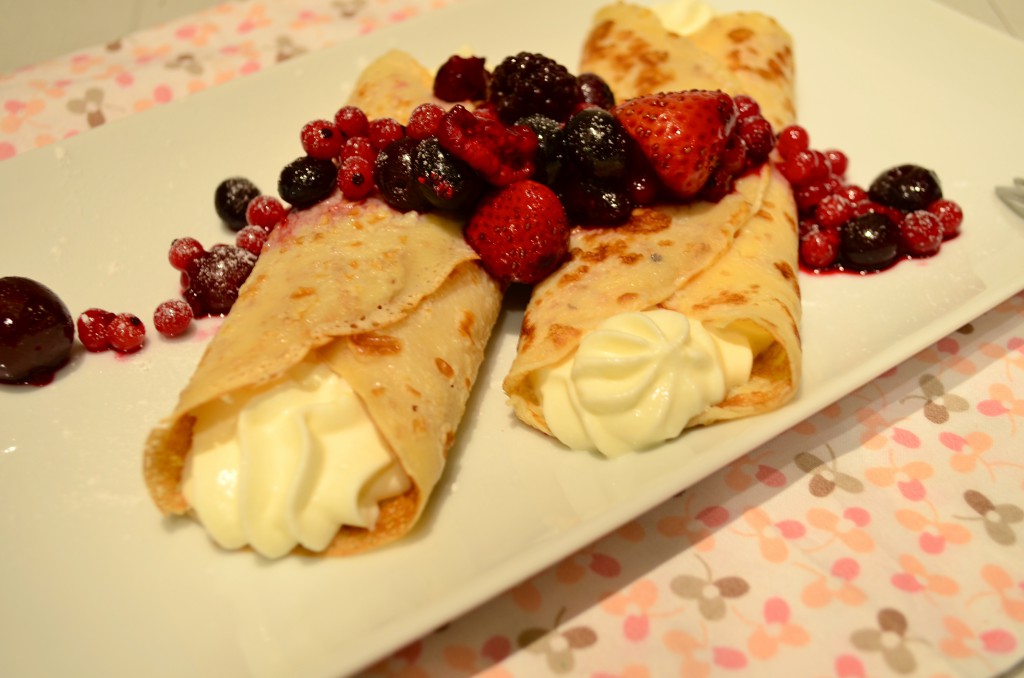 Gevulde flensjes met warm fruit