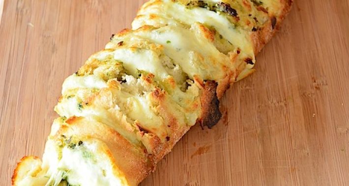 plukbrood met pesto