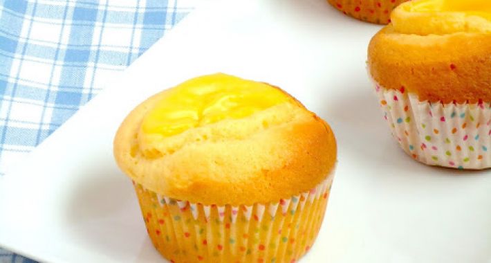 custard cakes