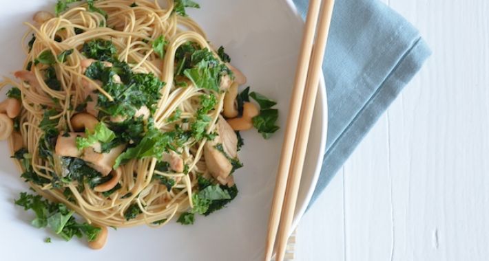 noodles met boerenkool