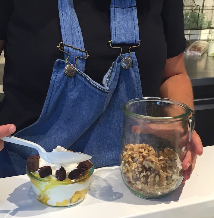 yoghurt barn haarlem