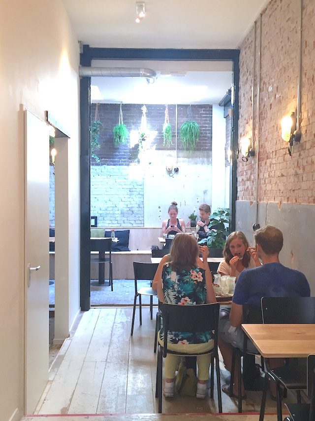 yoghurt barn haarlem