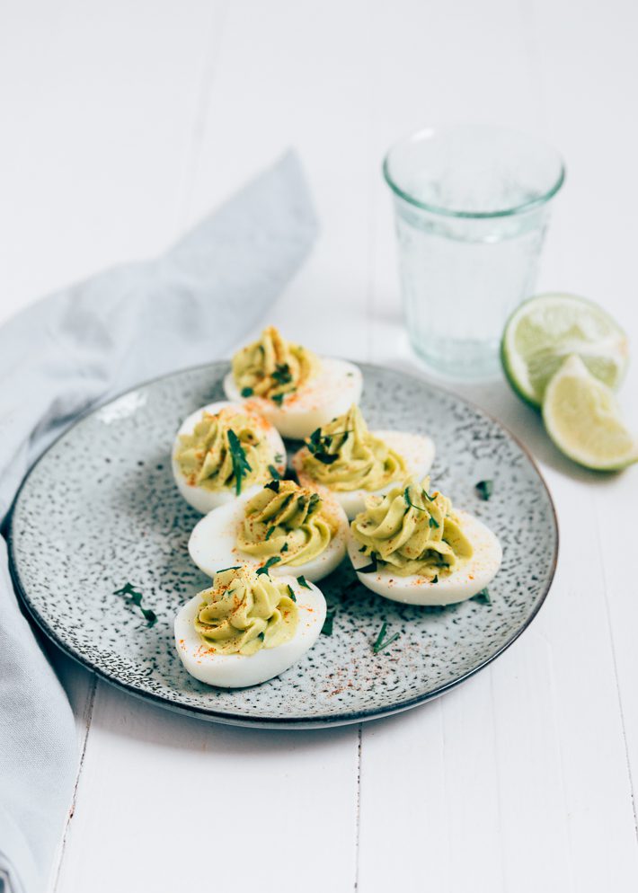 Gevulde eieren met avocado