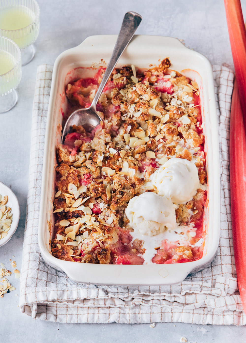 Rabarber crumble