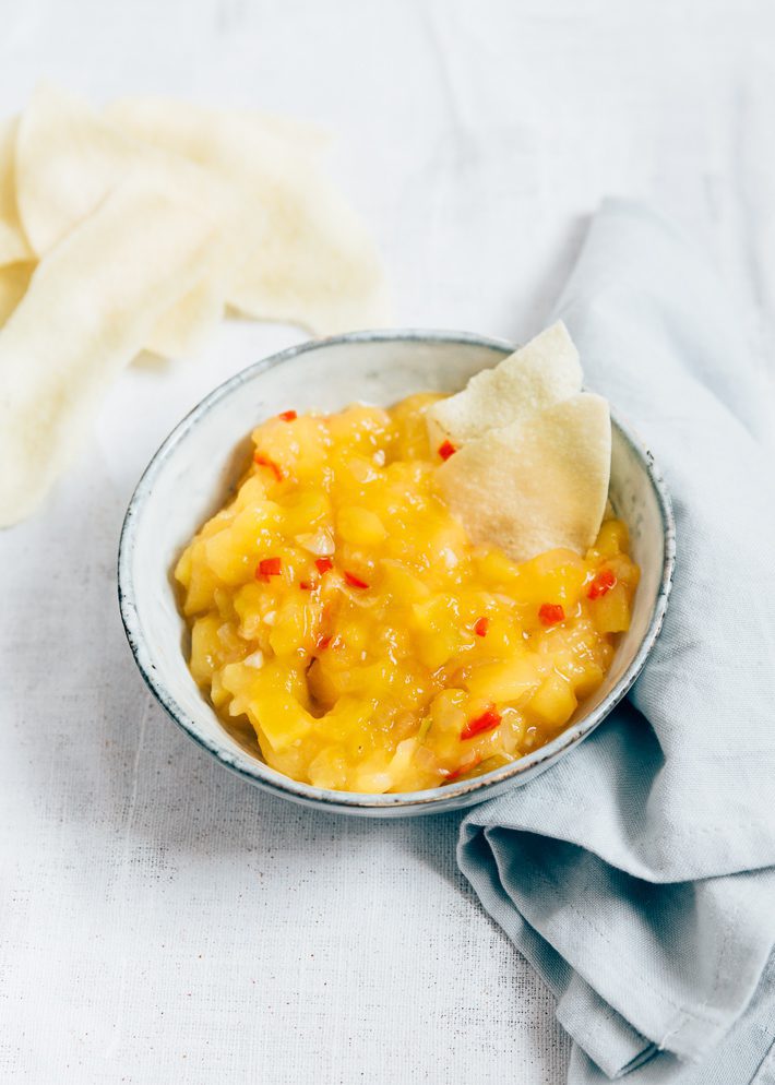 Pappadums met mango chutney