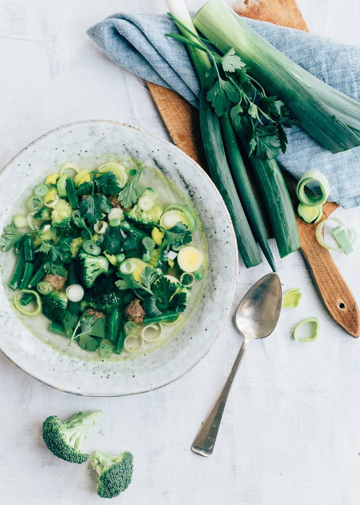 groentesoep met balletjes