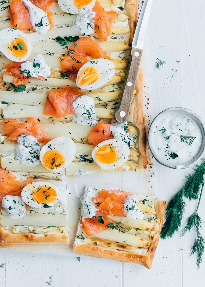 Plaattaart asperges en zalm