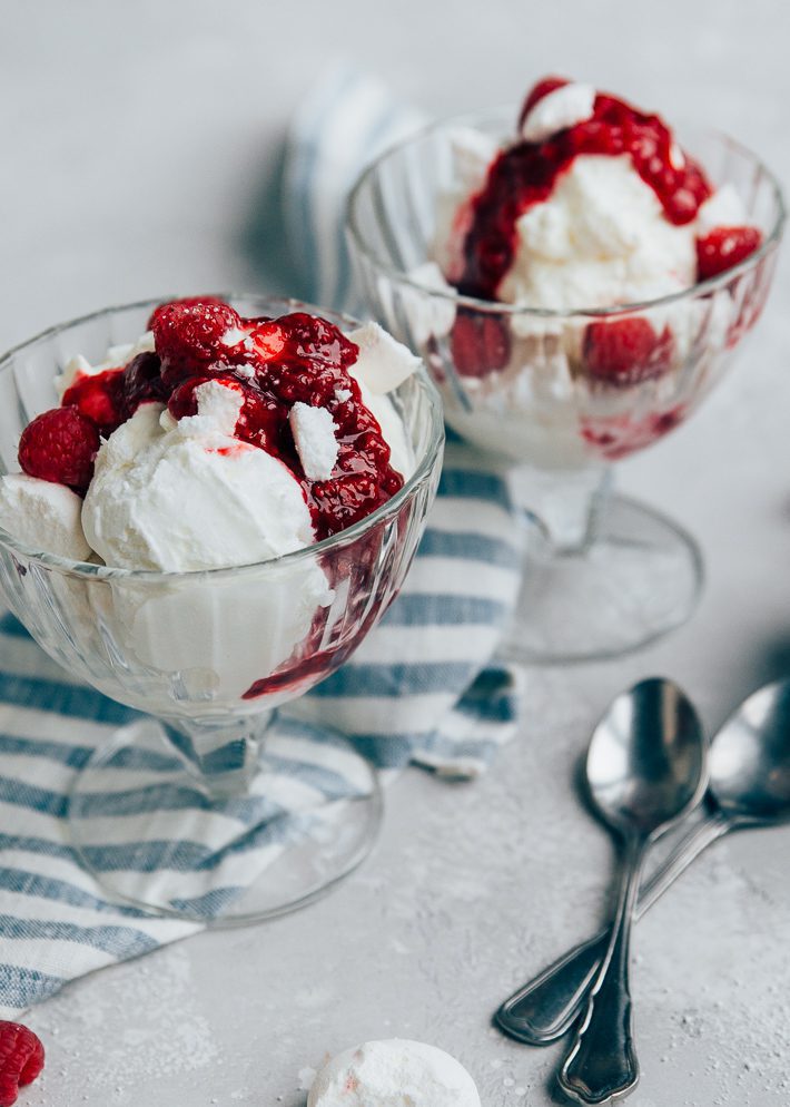 sundae met framboos
