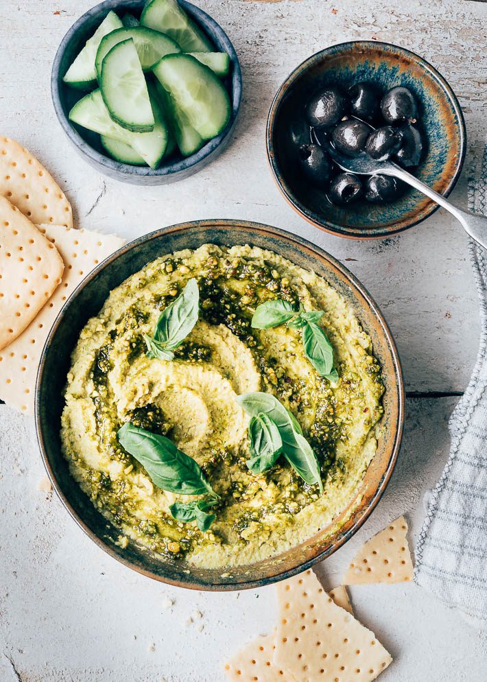 Pesto hummus