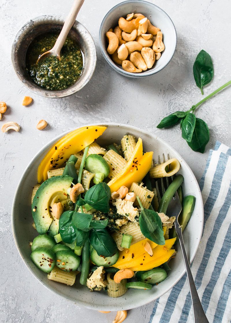 pasta kip pesto salade