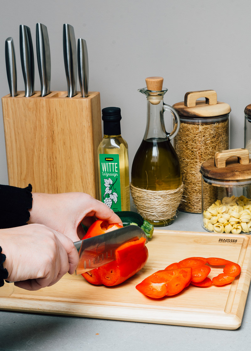 ingrediënt paprika snijden