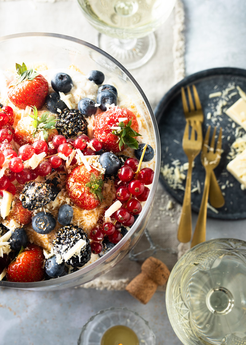 Champagne trifle