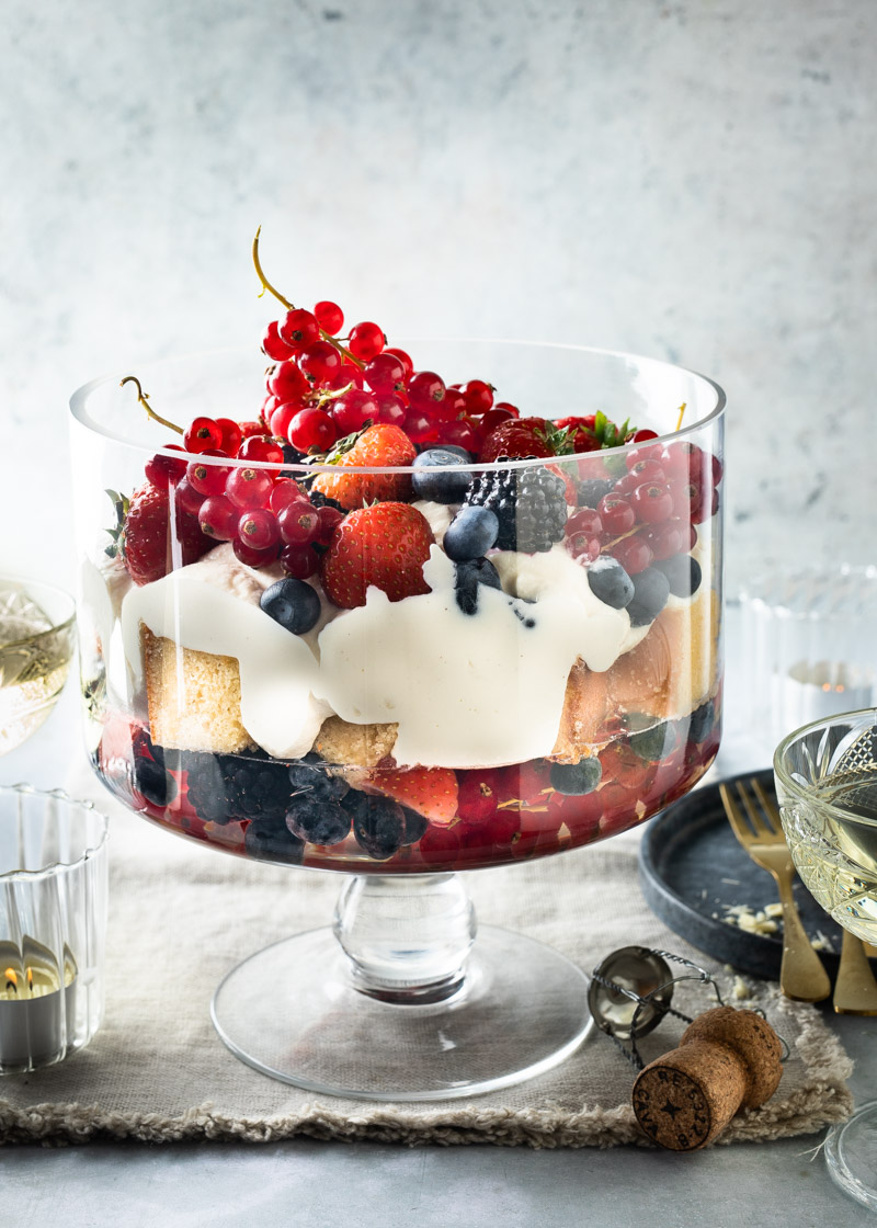 Champagne trifle