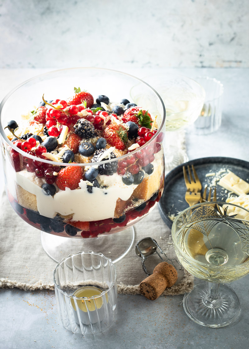 Champagne trifle